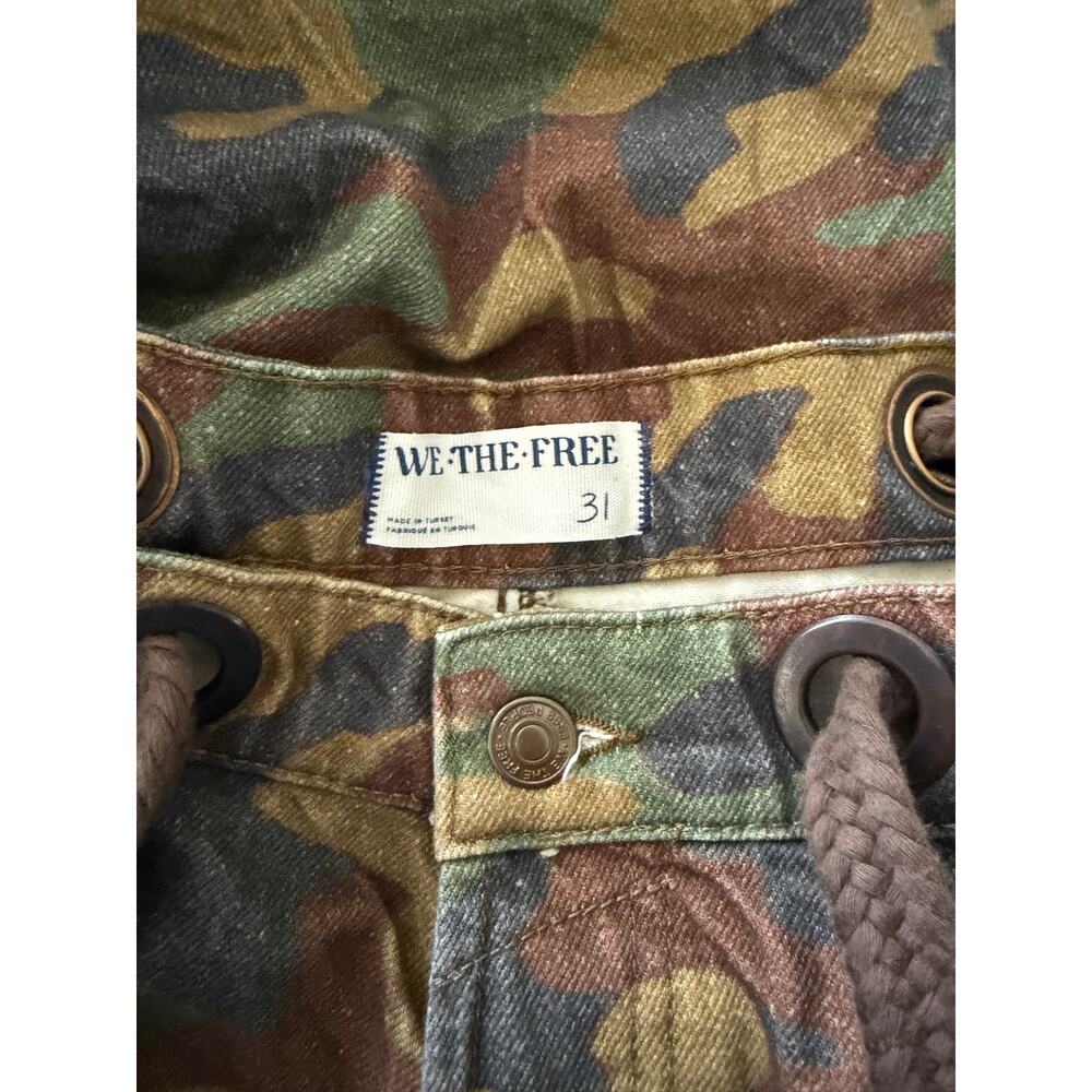 Free People We The Free Moxie Camo Camouflage Low-Slung Barrel Jeans 31 - Picture 5 of 5